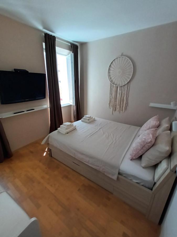 Family Sea Fun Apartment Копер Екстериор снимка
