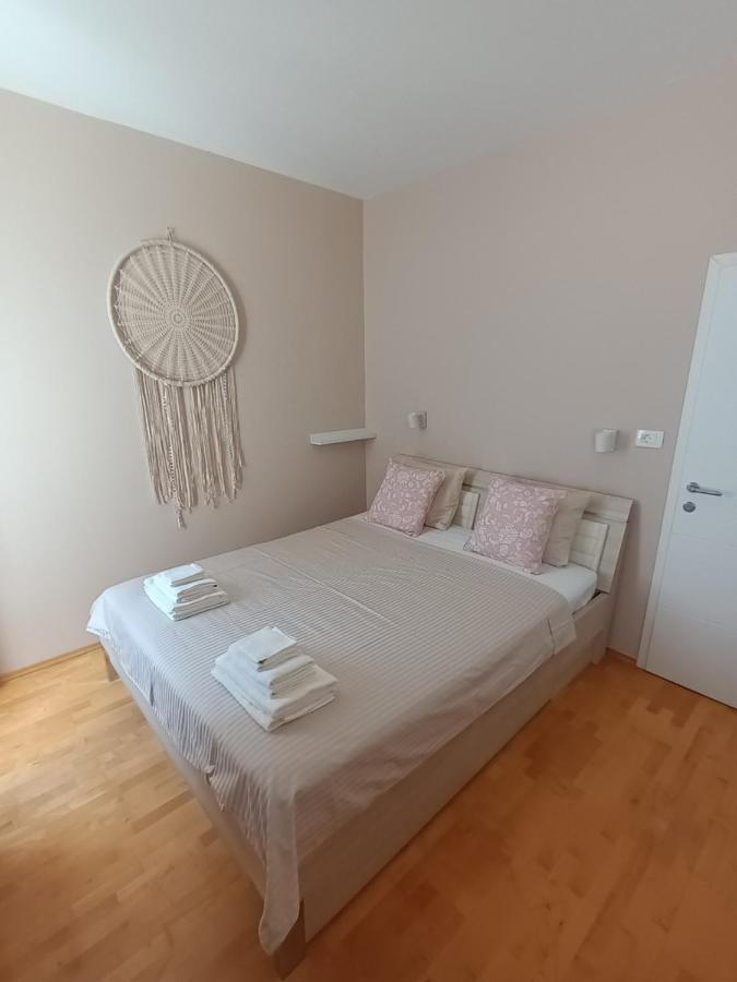 Family Sea Fun Apartment Копер Екстериор снимка